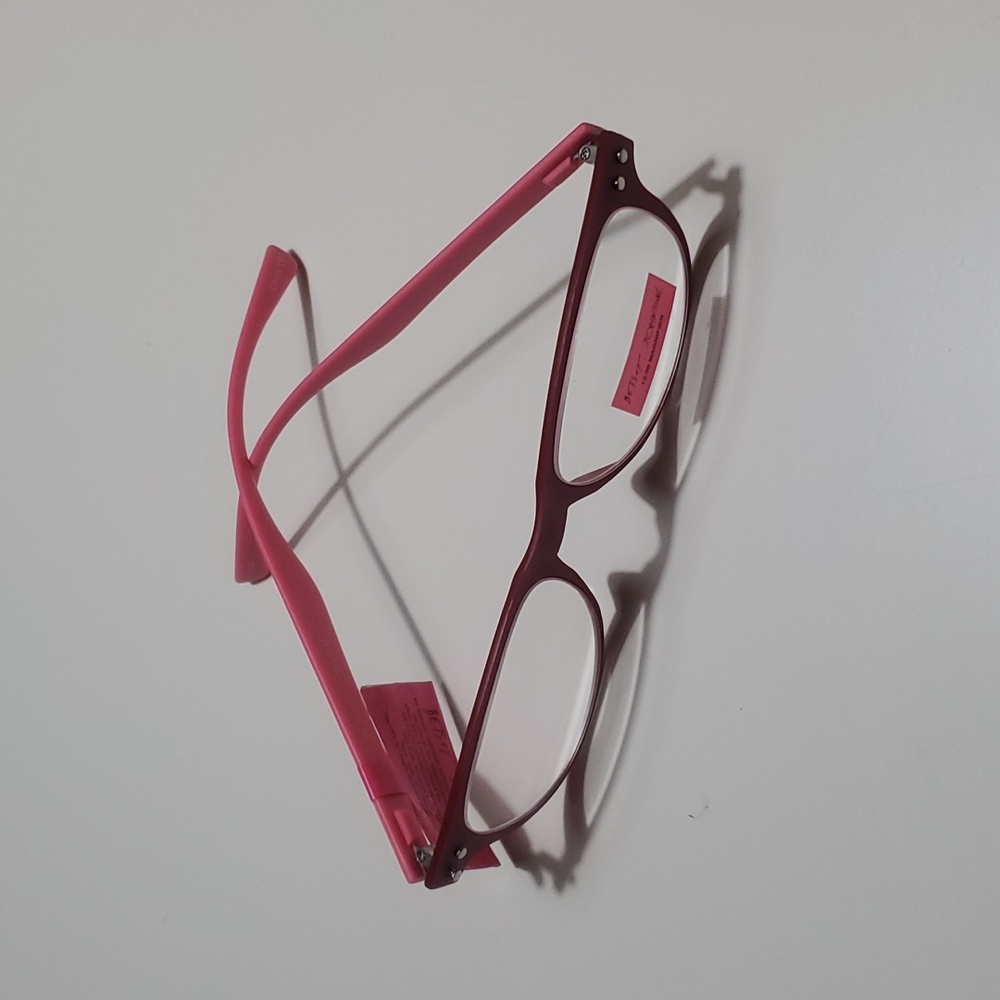 NWT Betsey Johnson +2.00 reading glasses Cheaters